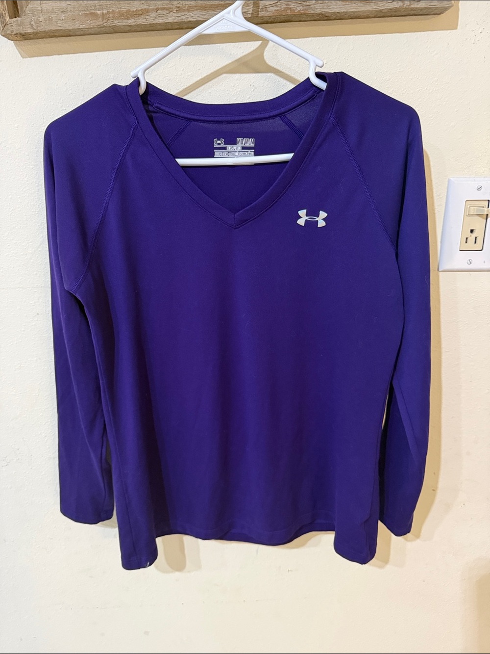 Under Armour Purple V-Neck Long Sleeve Seni Fitted Heatgear Performance Tee